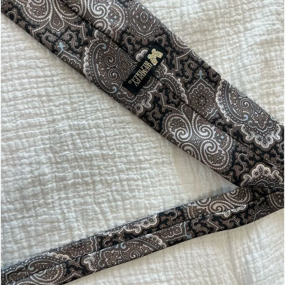 Vintage wembley tie